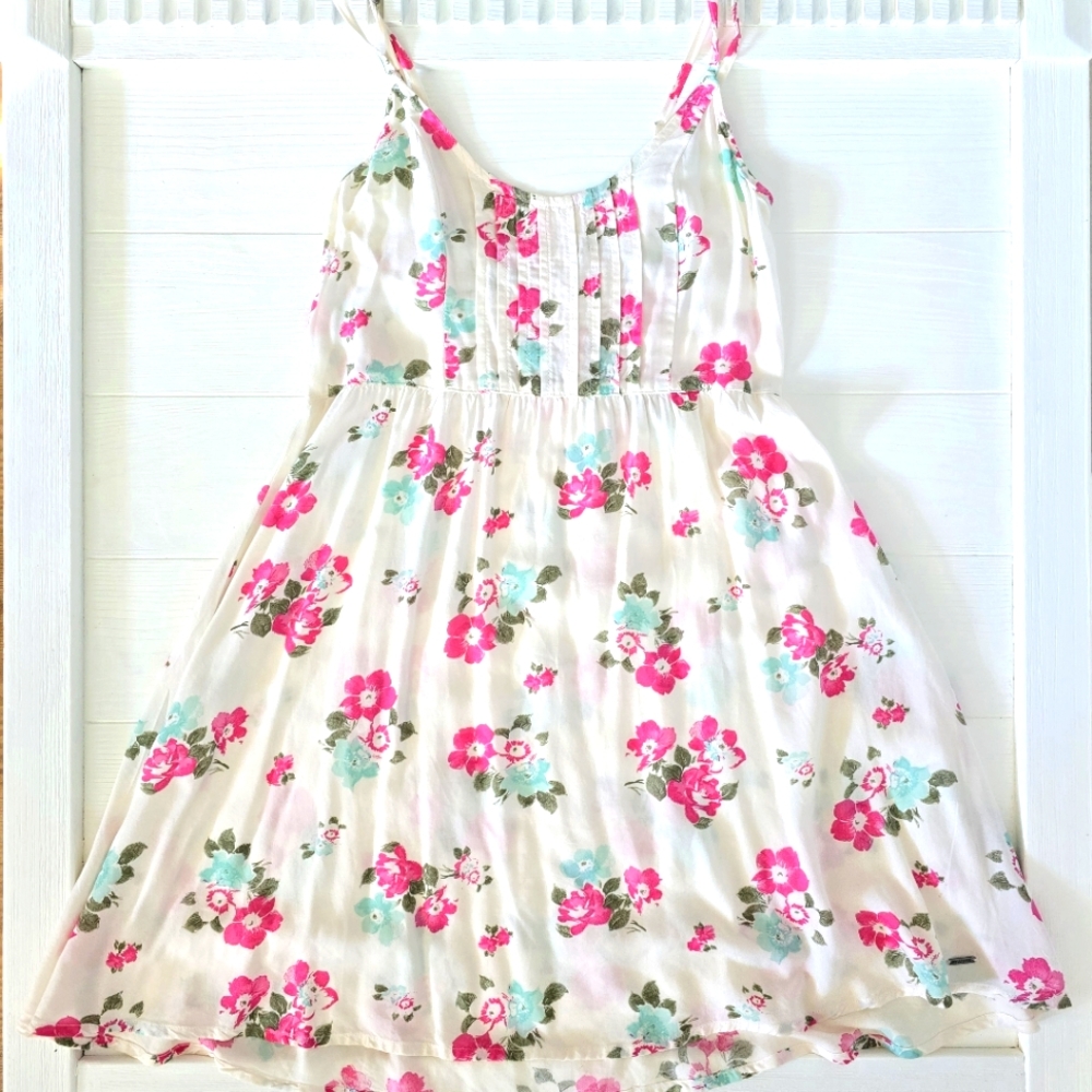 Hollister White Floral Mini Dress XS
